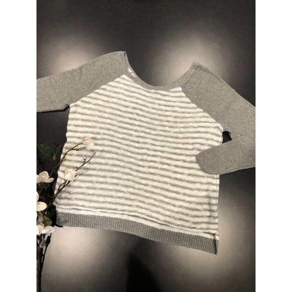 Hollister Sparkle Slouchy Sweater Metallic Stripe Step Hem Gray White Loose Knit - Picture 4 of 10